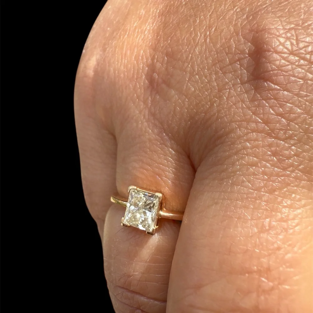 NEW 18K Yellow Gold Princess-Cut Diamond Solitaire Ring – Size 7